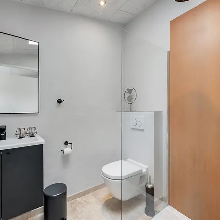 Vakantiehuis Nitis - 300m To The Fjord By Interhome
