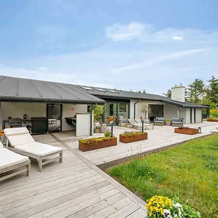 Nitis - 300m To The Fjord By Interhome *