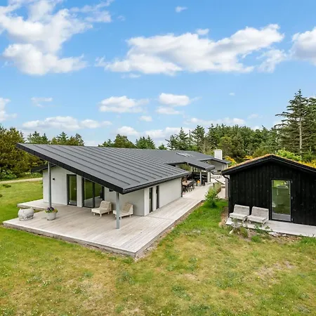Nitis - 300m To The Fjord By Interhome